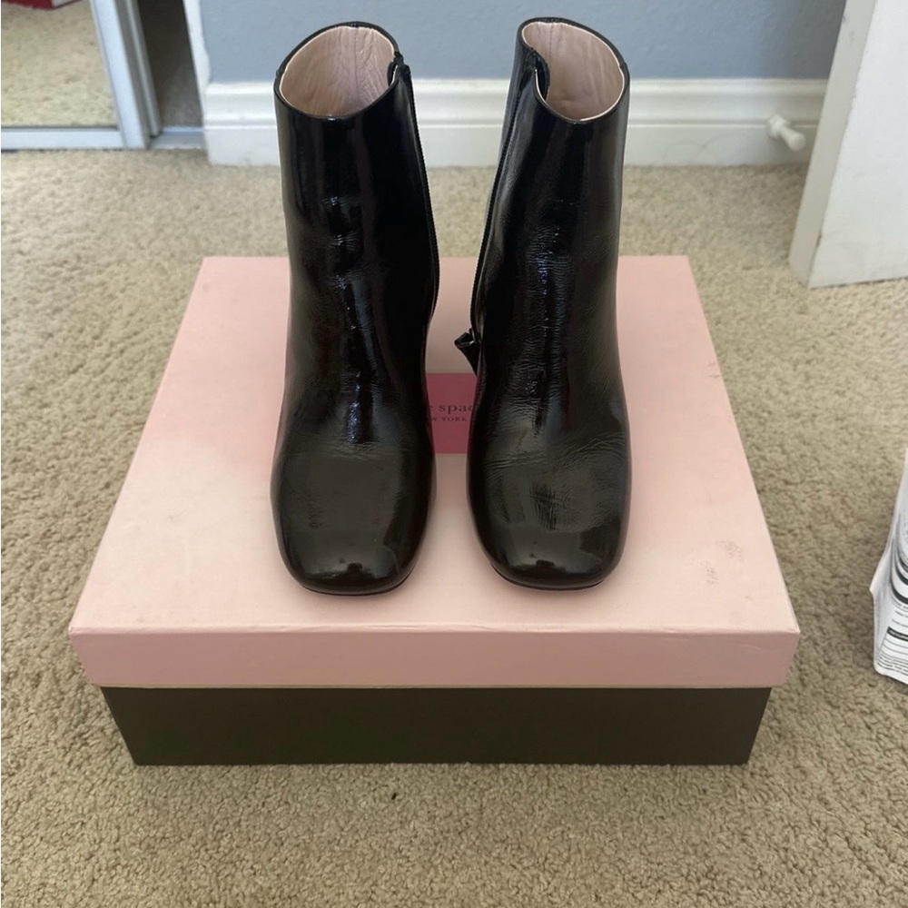 Elegant Black Ankle Boots